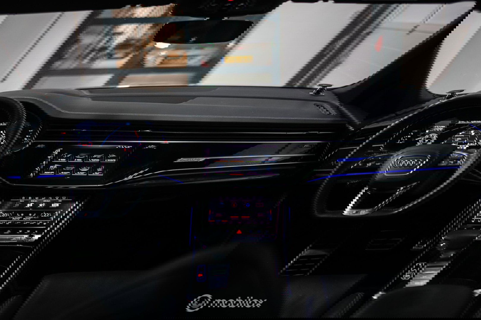 Audi Q8 50 TDI quattro Pro Line S | B&O Advanced | VOL opties | HUD | RS seats | Massage | Stoelkoeling | Trekhaak | NAP NL auto |