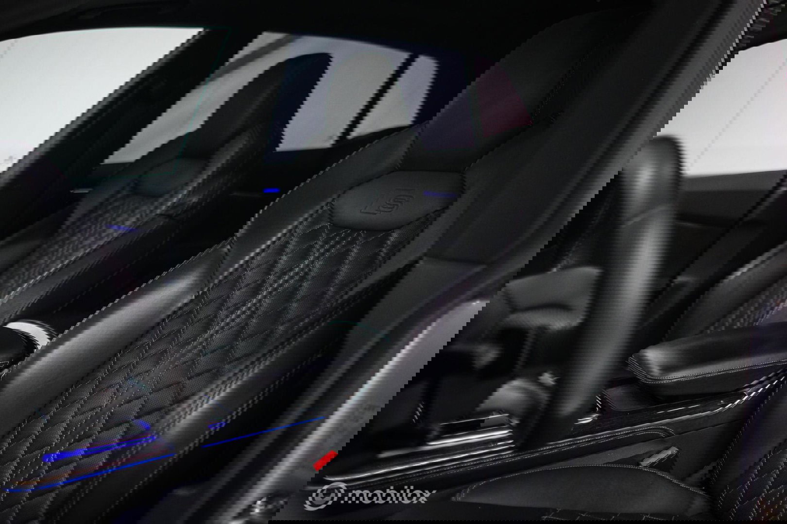 Audi Q8 50 TDI quattro Pro Line S | B&O Advanced | VOL opties | HUD | RS seats | Massage | Stoelkoeling | Trekhaak | NAP NL auto |