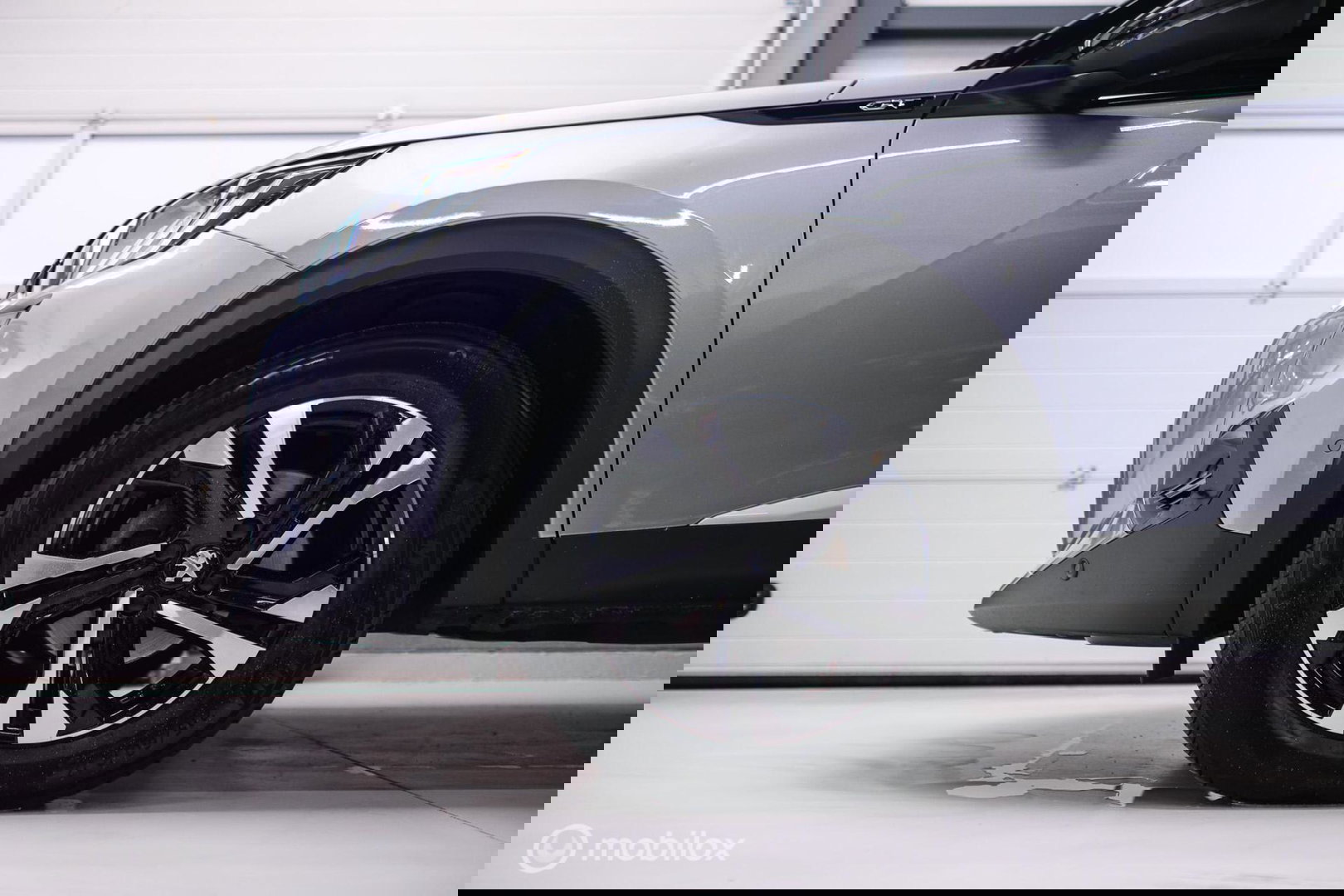 Peugeot 2008 1.2 PureTech GT | Panorama | Trekhaak | Camera | LED | Dealer OH | Nieuwe distributie | rijklaar |