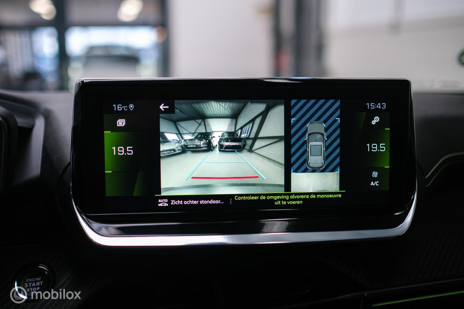 Peugeot 2008 1.2 PureTech GT | Panorama | Trekhaak | Camera | LED | Dealer OH | Nieuwe distributie | rijklaar |