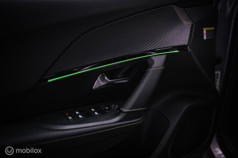 Peugeot 2008 1.2 PureTech GT | Panorama | Trekhaak | Camera | LED | Dealer OH | Nieuwe distributie | rijklaar |