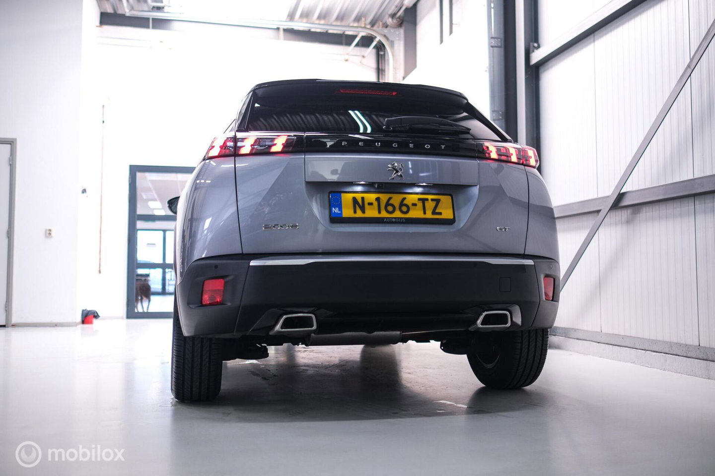 Peugeot 2008 1.2 PureTech GT | Panorama | Trekhaak | Camera | LED | Dealer OH | Nieuwe distributie | rijklaar |