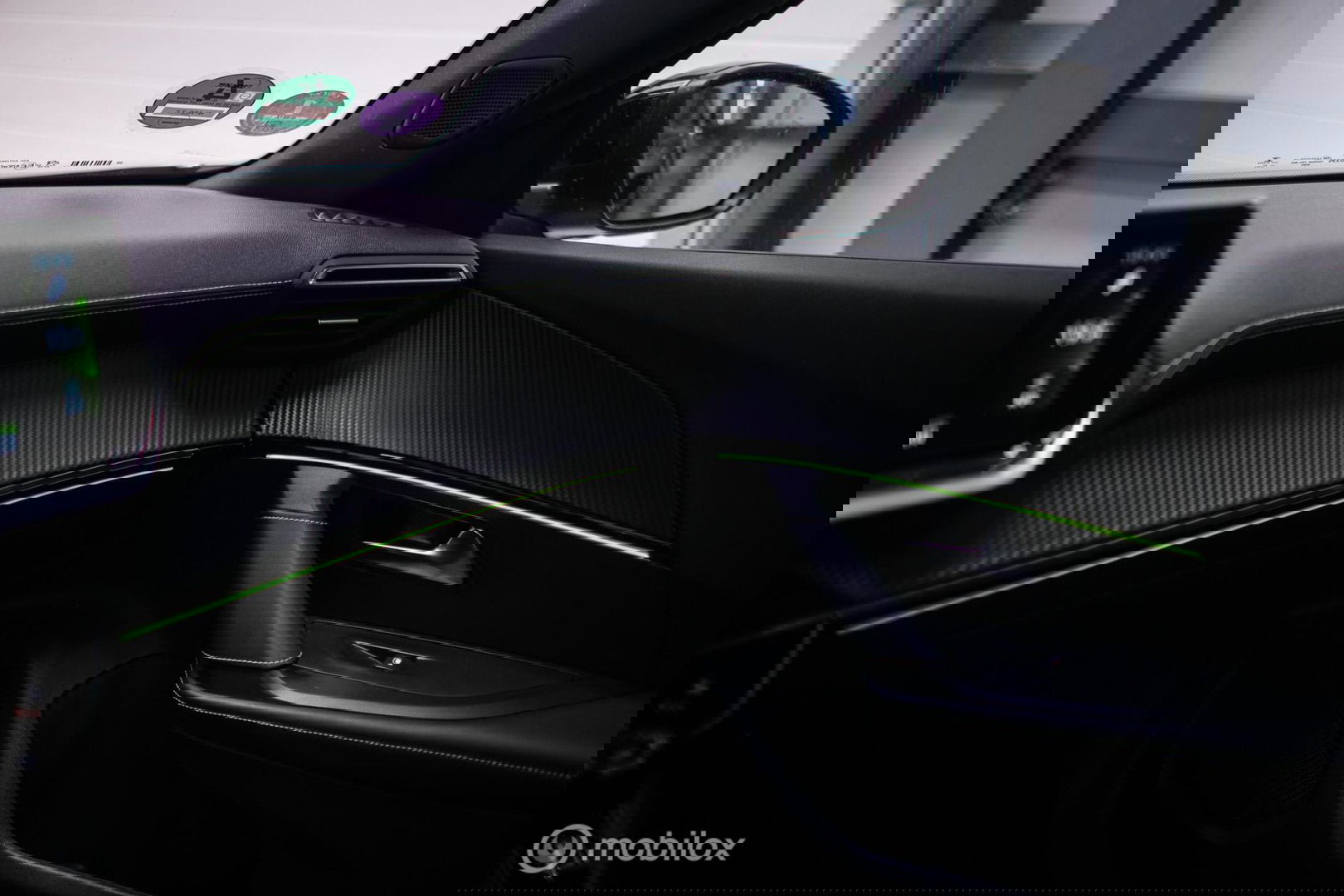 Peugeot 2008 1.2 PureTech GT | Panorama | Trekhaak | Camera | LED | Dealer OH | Nieuwe distributie | rijklaar |