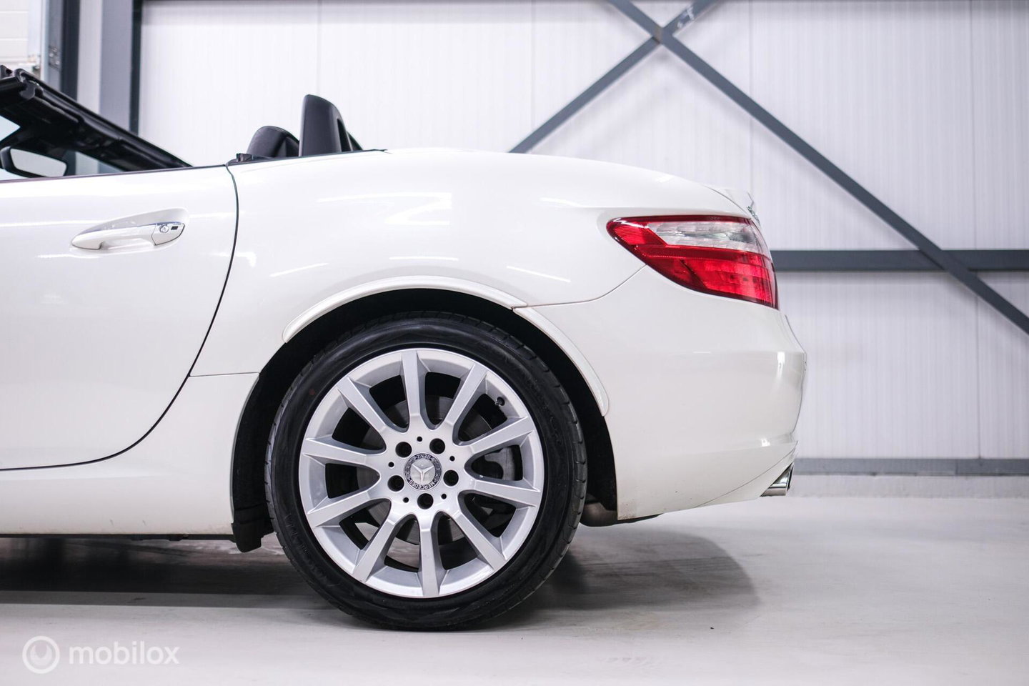 Mercedes-Benz SLK 350 V6 306 pk | Airscarf | Harman Kardon | Memory | LED | Navigatie | Keyless | Cruise | Zeer mooi | Lage km stand |