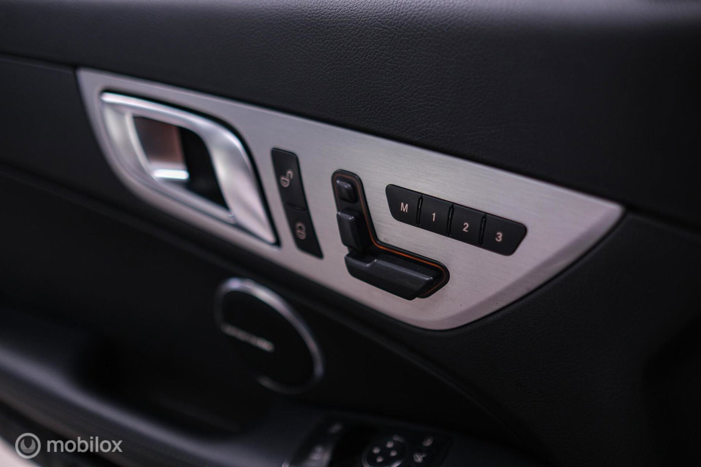 Mercedes-Benz SLK 350 V6 306 pk | Airscarf | Harman Kardon | Memory | LED | Navigatie | Keyless | Cruise | Zeer mooi | Lage km stand |