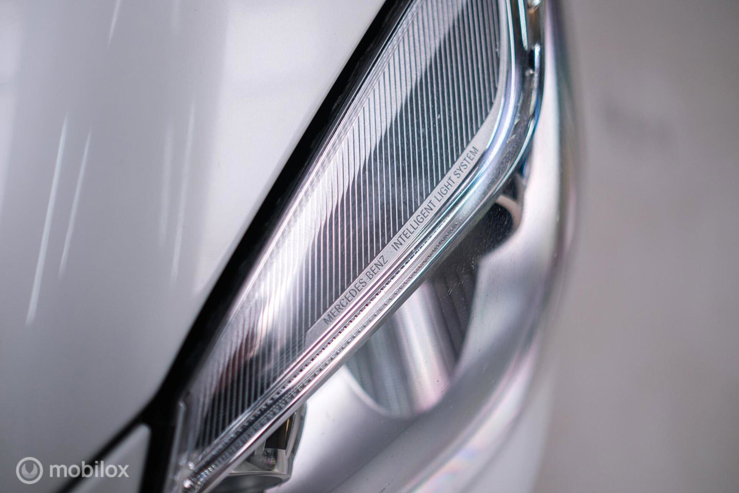 Mercedes-Benz SLK 350 V6 306 pk | Airscarf | Harman Kardon | Memory | LED | Navigatie | Keyless | Cruise | Zeer mooi | Lage km stand |