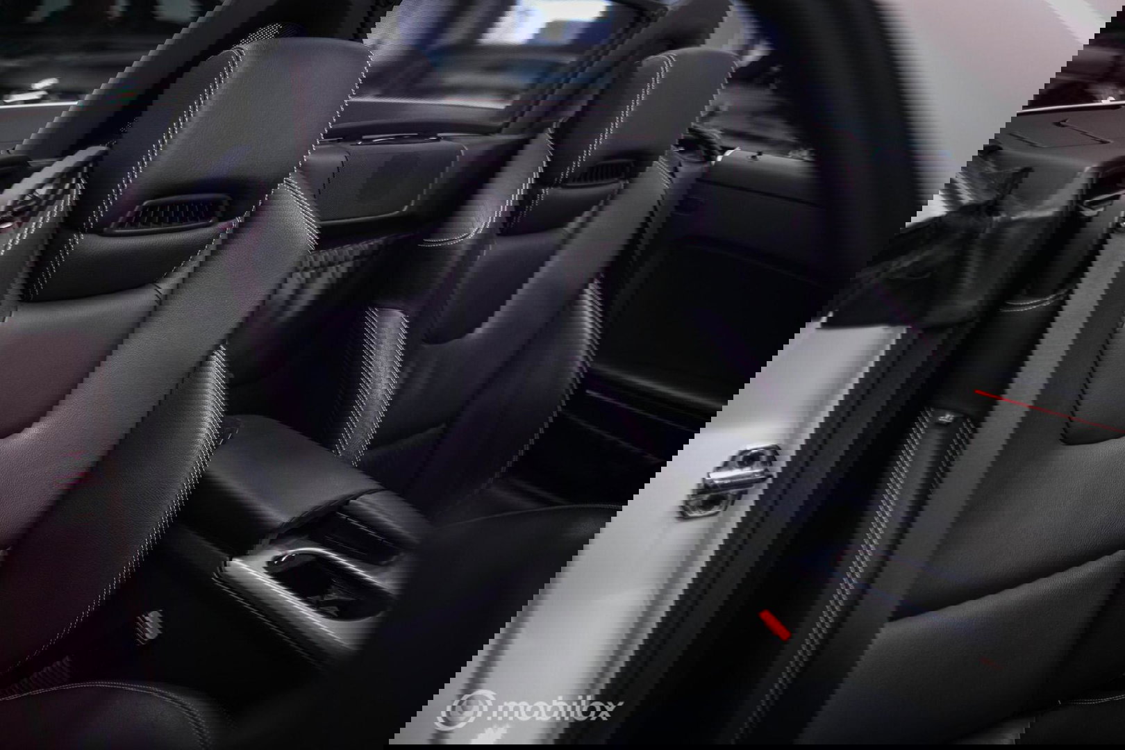 Mercedes-Benz SLK 350 V6 306 pk | Airscarf | Harman Kardon | Memory | LED | Navigatie | Keyless | Cruise | Zeer mooi | Lage km stand |