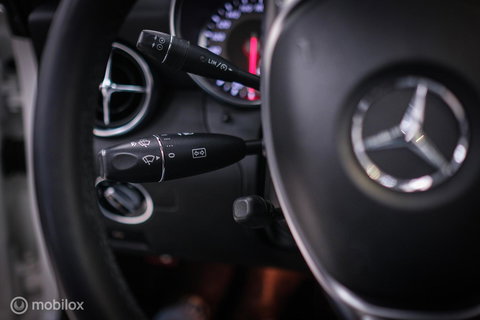 Mercedes-Benz SLK 350 V6 306 pk | Airscarf | Harman Kardon | Memory | LED | Navigatie | Keyless | Cruise | Zeer mooi | Lage km stand |