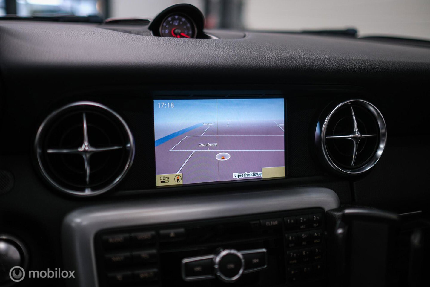 Mercedes-Benz SLK 350 V6 306 pk | Airscarf | Harman Kardon | Memory | LED | Navigatie | Keyless | Cruise | Zeer mooi | Lage km stand |