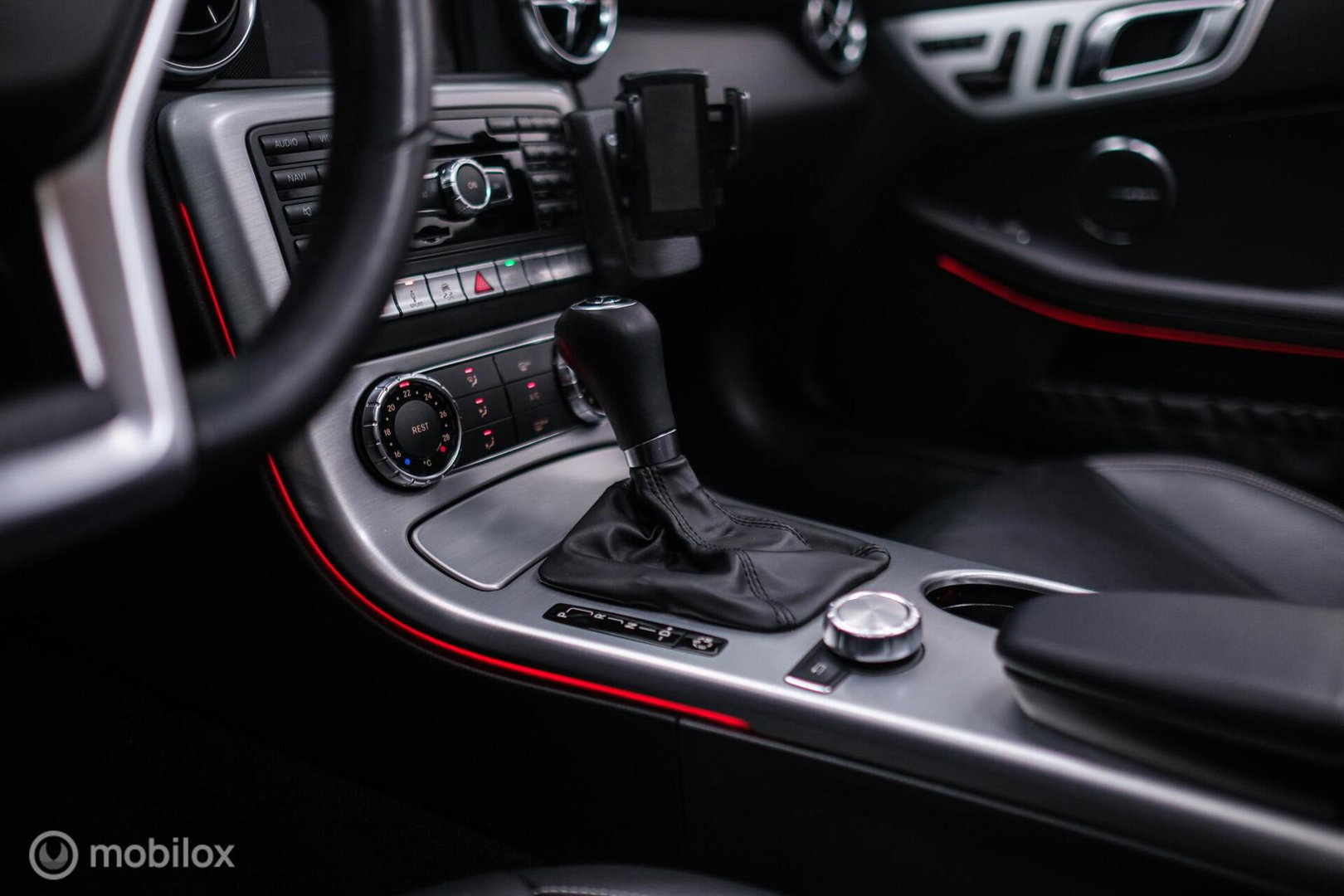 Mercedes-Benz SLK 350 V6 306 pk | Airscarf | Harman Kardon | Memory | LED | Navigatie | Keyless | Cruise | Zeer mooi | Lage km stand |