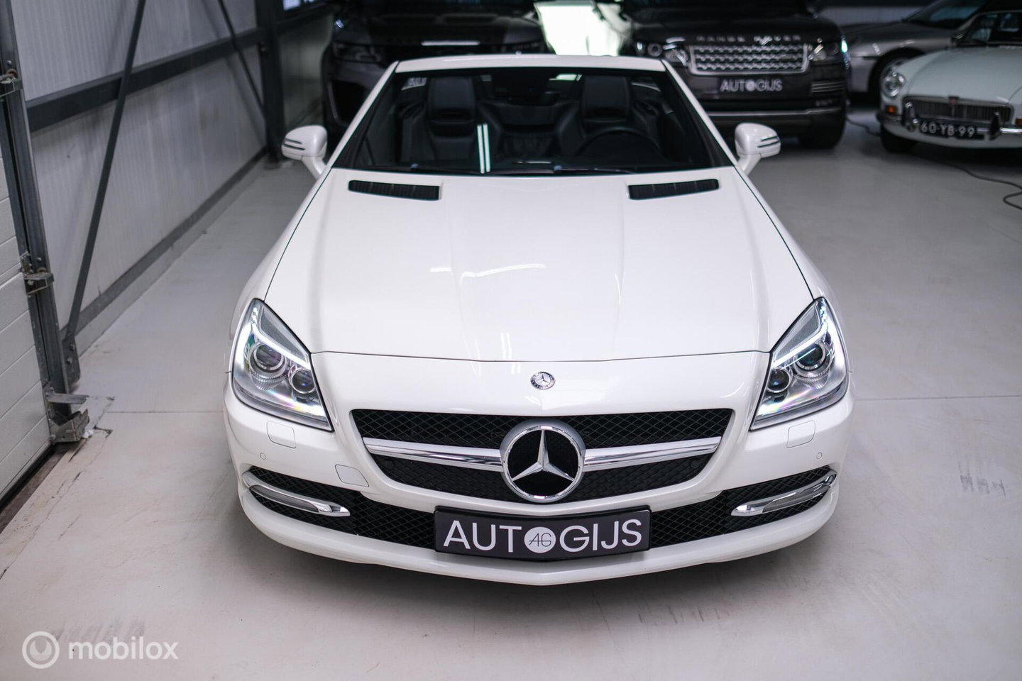 Mercedes-Benz SLK 350 V6 306 pk | Airscarf | Harman Kardon | Memory | LED | Navigatie | Keyless | Cruise | Zeer mooi | Lage km stand |