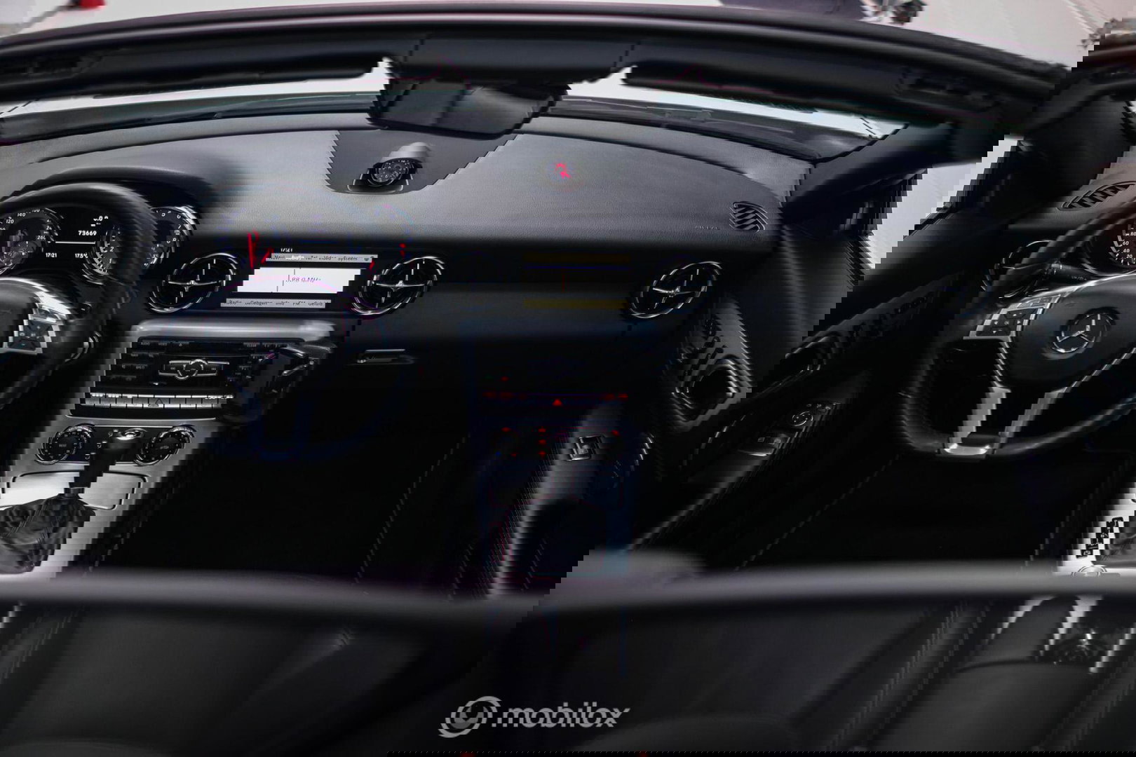 Mercedes-Benz SLK 350 V6 306 pk | Airscarf | Harman Kardon | Memory | LED | Navigatie | Keyless | Cruise | Zeer mooi | Lage km stand |