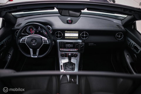 Mercedes-Benz SLK 350 V6 306 pk | Airscarf | Harman Kardon | Memory | LED | Navigatie | Keyless | Cruise | Zeer mooi | Lage km stand |