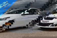 Peugeot 308 - 1.2 PT ALLURE | PANO | TREKHAAK | LED | CAMERA | CRUISE | CLIMATE