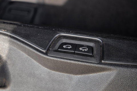 BMW X5 xDrive45e CARPLAY / CAMERA / DEALER ONDERHOUDEN /  LEER / STOELVERWARMING / BLACK ON BLACK