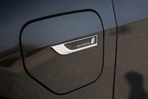 BMW X5 xDrive45e CARPLAY / CAMERA / DEALER ONDERHOUDEN /  LEER / STOELVERWARMING / BLACK ON BLACK