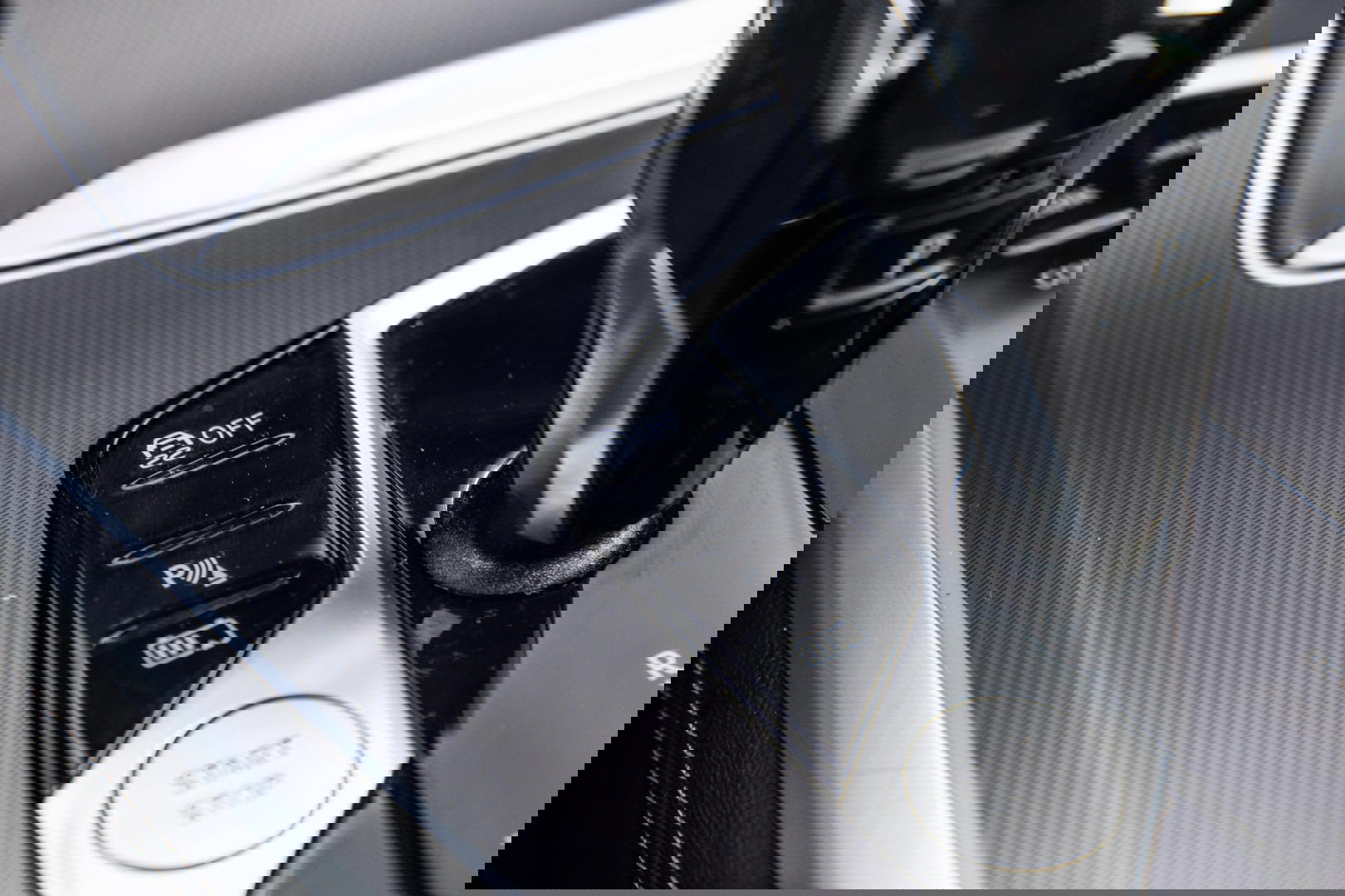 BMW X5 xDrive45e CARPLAY / CAMERA / DEALER ONDERHOUDEN /  LEER / STOELVERWARMING / BLACK ON BLACK