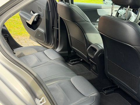 Mercedes-Benz A-Klasse A250e AMG Pano|Burmester|360|HUD|Automaat|2020