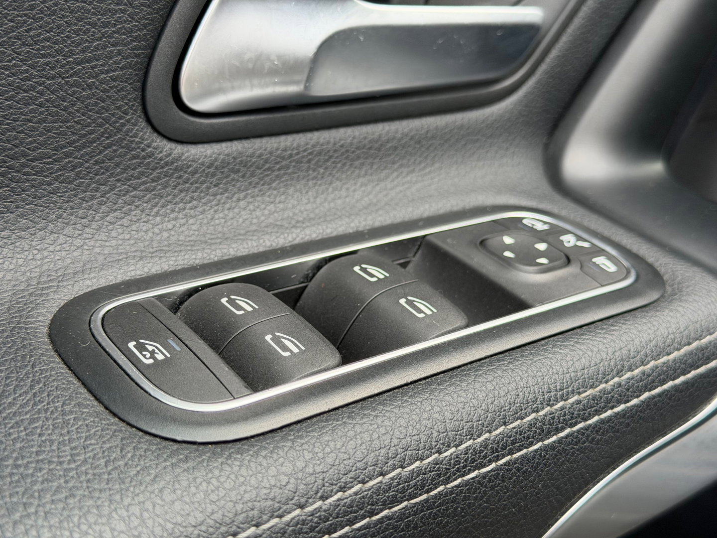 Mercedes-Benz A-Klasse A250e AMG Pano|Burmester|360|HUD|Automaat|2020