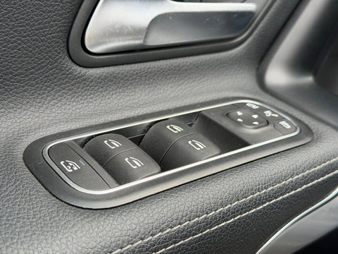 Mercedes-Benz A-Klasse A250e AMG Pano|Burmester|360|HUD|Automaat|2020