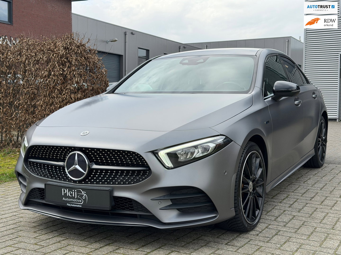 Mercedes-Benz A-Klasse A250e AMG Pano|Burmester|360|HUD|Automaat|2020