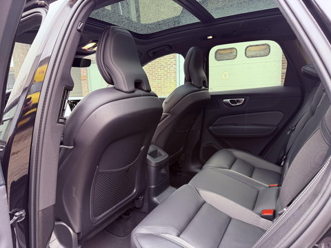 Volvo XC60 2.0 T6 Plug-in hybrid AWD Ultra Black Edition 360 l led l 21 inc