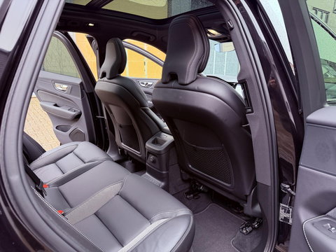 Volvo XC60 2.0 T6 Plug-in hybrid AWD Ultra Black Edition 360 l led l 21 inc