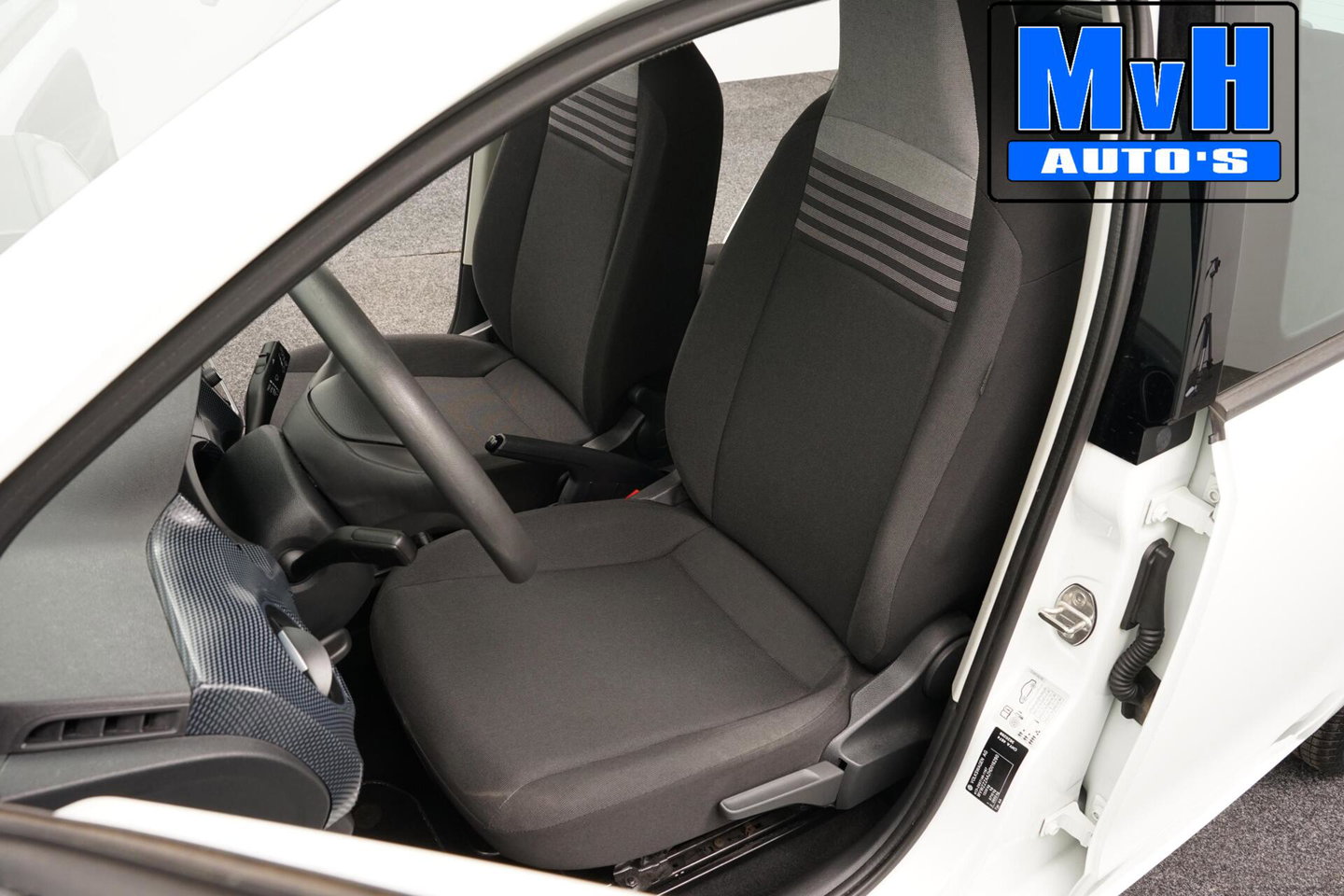 Volkswagen up! 1.0 BMT move up!|BLUETOOTH|AIRCO|DAB|ORG.NL