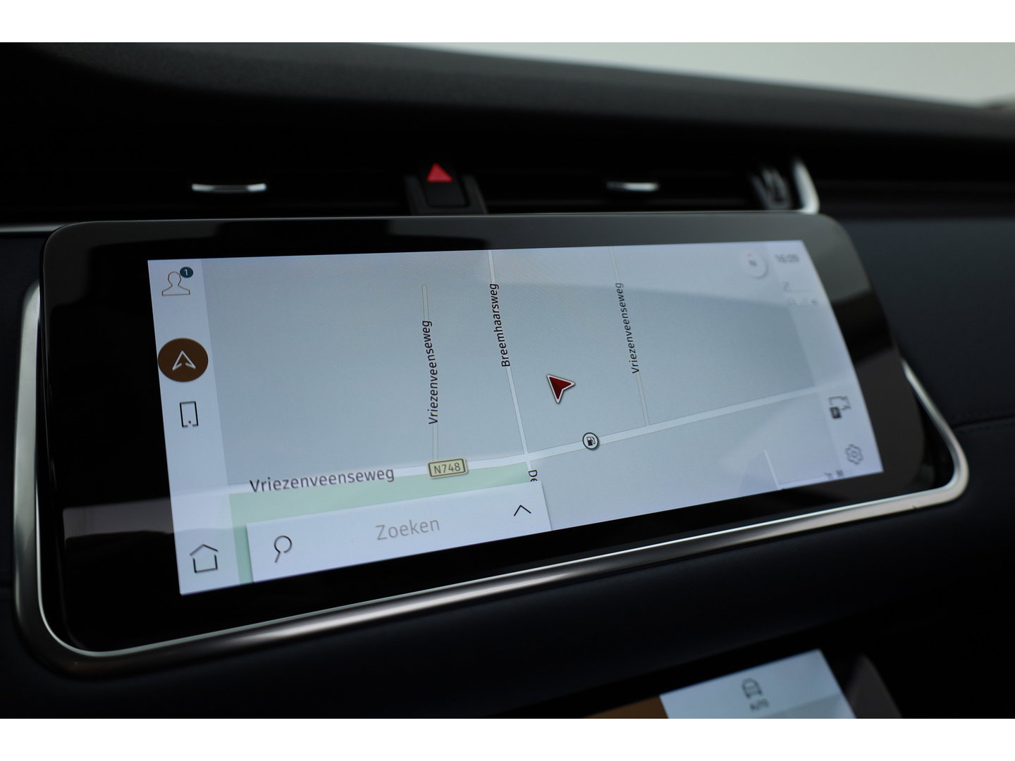 Land Rover Range Rover Evoque 1.5 P300e AWD S | SOH 88.8% | Pano | Stoel- Stuurverw. | Cruise | All Season | Memory | 360cam | Apple CarPlay