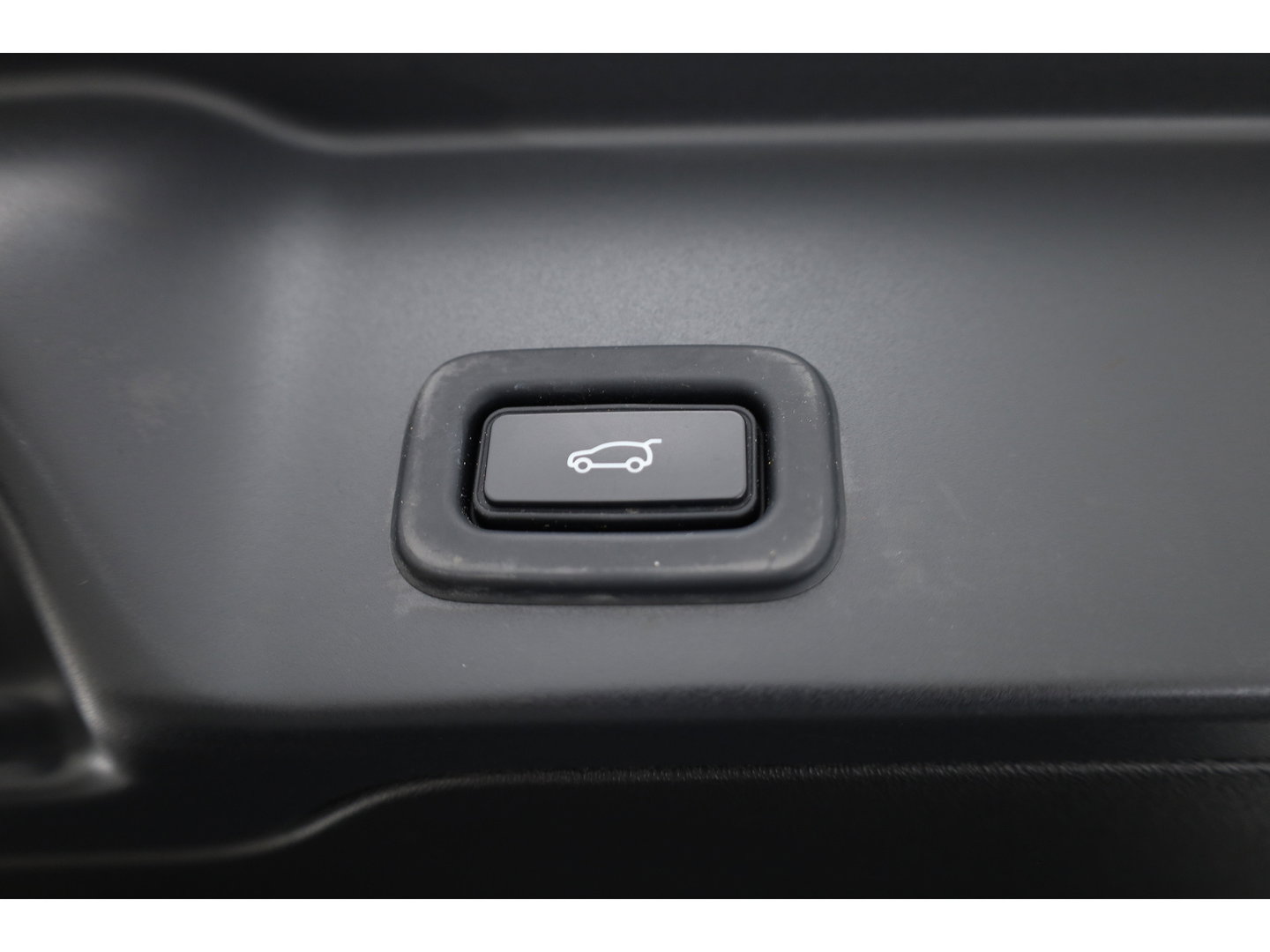 Land Rover Range Rover Evoque 1.5 P300e AWD S | SOH 88.8% | Pano | Stoel- Stuurverw. | Cruise | All Season | Memory | 360cam | Apple CarPlay