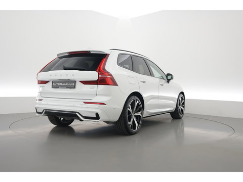 Volvo XC60 2.0 T8 Plug-in hybrid AWD Plus Dark | Luchtvering | Pano | Memory | 360cam | H&K Audio | Adapt. Cruise | CarPlay