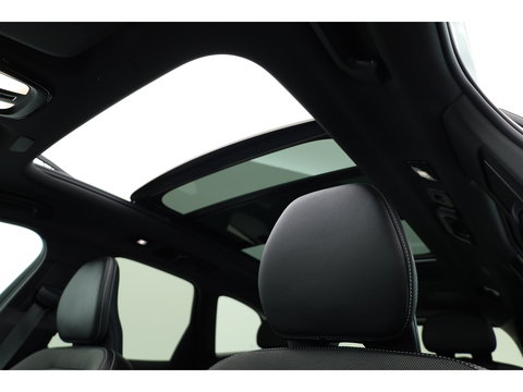 Volvo XC60 2.0 T8 Plug-in hybrid AWD Plus Dark | Luchtvering | Pano | Memory | 360cam | H&K Audio | Adapt. Cruise | CarPlay