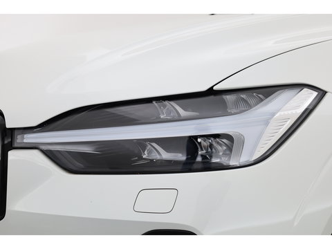 Volvo XC60 2.0 T8 Plug-in hybrid AWD Plus Dark | Luchtvering | Pano | Memory | 360cam | H&K Audio | Adapt. Cruise | CarPlay