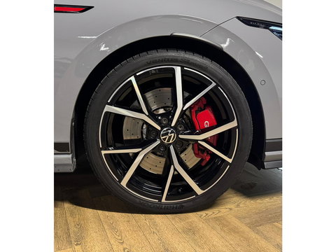 Volkswagen Golf 2.0 TSI GTI CLUBSPORT PANO KEYLESS