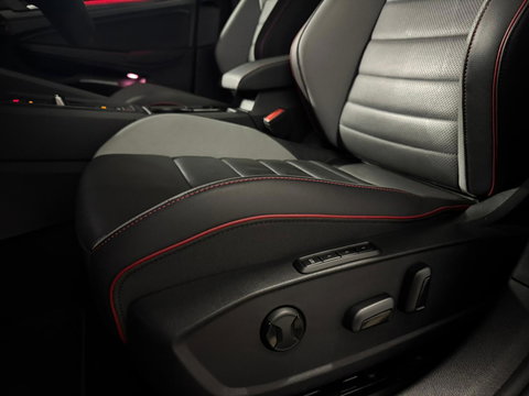 Volkswagen Golf 2.0 TSI GTI CLUBSPORT PANO KEYLESS