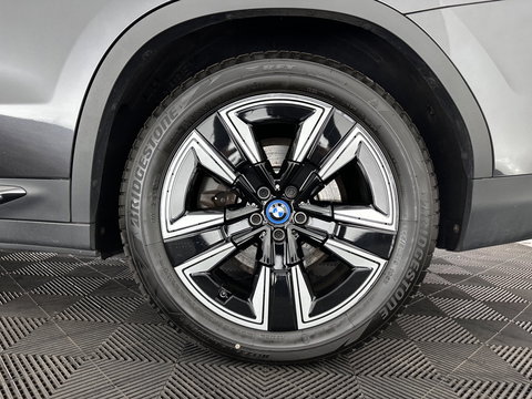 BMW iX3 High Executive 80 kWh [ 3-Fase-11kW ] {SOH-99%} (INCL-BTW) Aut. *HEATPUMP | PANO | LEATHER | HARMAN/KARDON | FULL-LED | BLINDSPOT | MEMORY-PACK | DIGI-COCKPIT | HEATED-SPORTSEATS | KEYLESS | TOPVIEW | DAB+ | NAVI-FULLMAP | HEAD-UP | ...