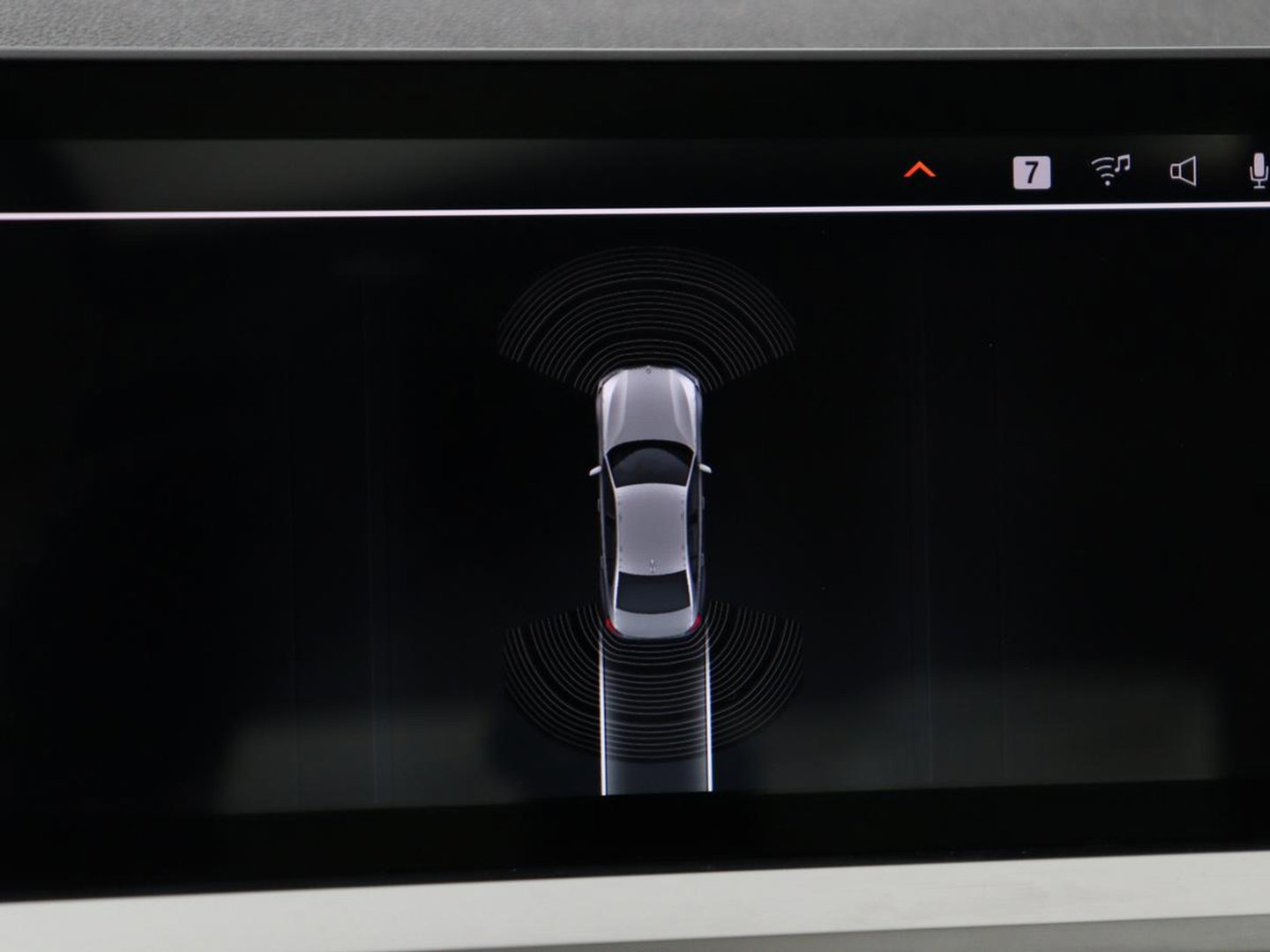 BMW 3-serie 320i High Executive Edition | Panoramadak | Leder | Stoel & Stuurverwarming | Adaptive Cruise | Sfeerverlichting