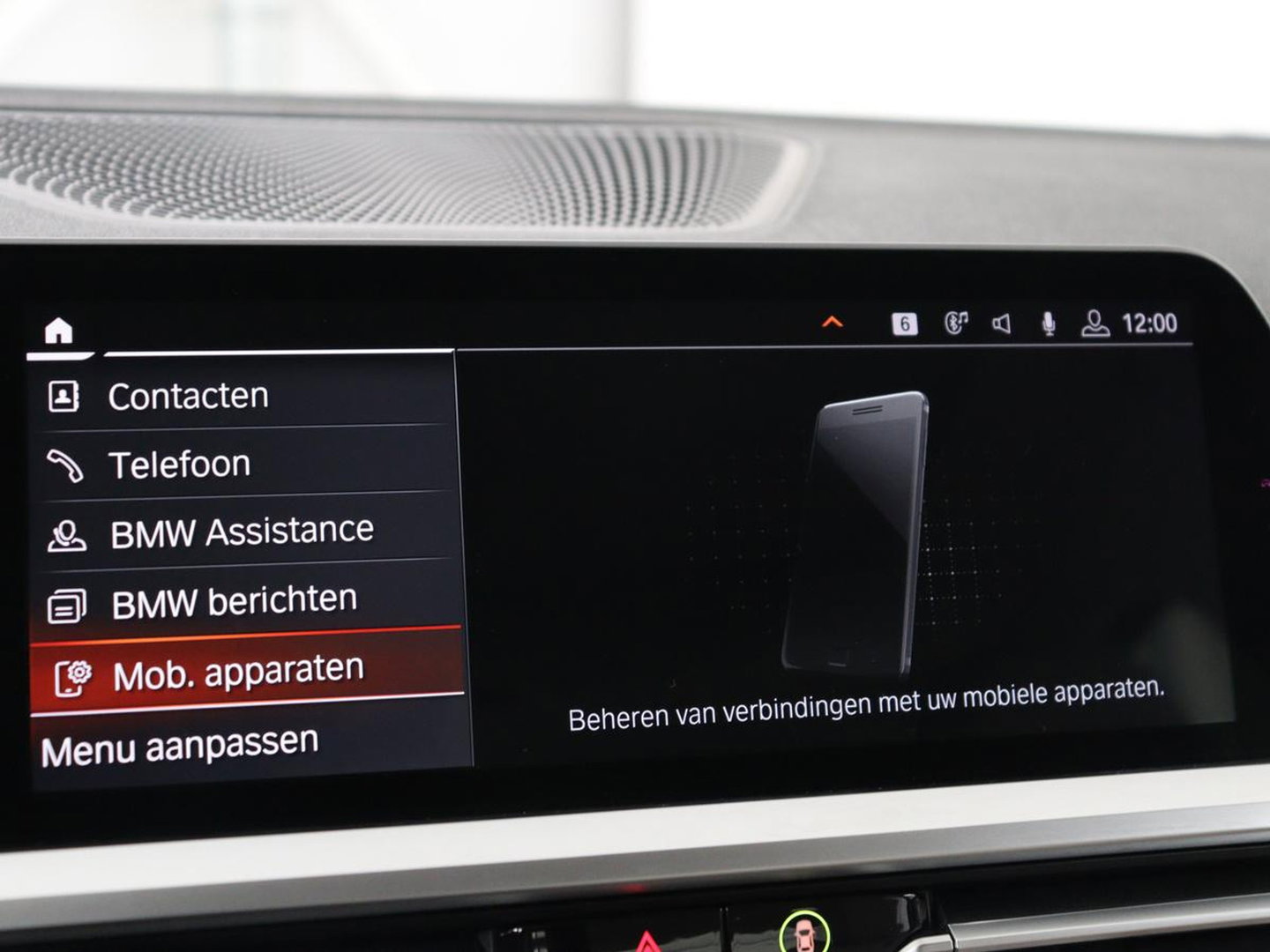 BMW 3-serie 320i High Executive Edition | Panoramadak | Leder | Stoel & Stuurverwarming | Adaptive Cruise | Sfeerverlichting