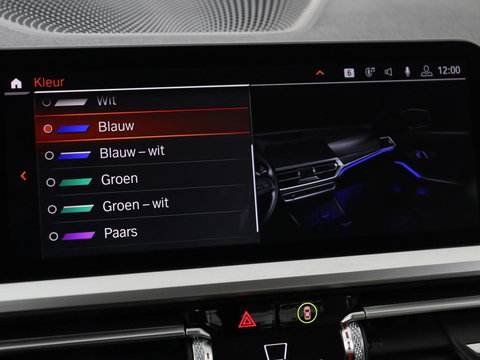 BMW 3-serie 320i High Executive Edition | Panoramadak | Leder | Stoel & Stuurverwarming | Adaptive Cruise | Sfeerverlichting