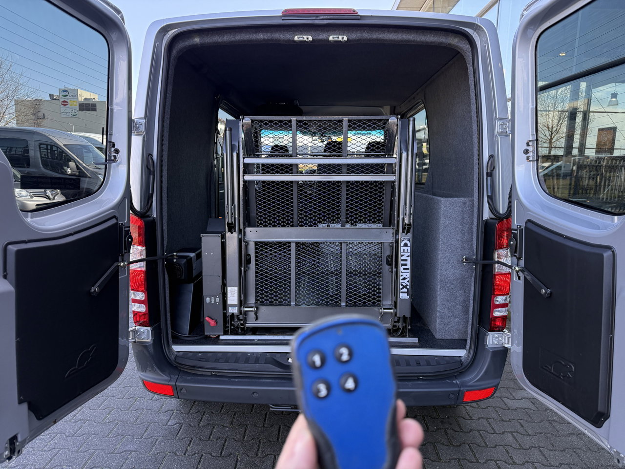 Mercedes-Benz Sprinter