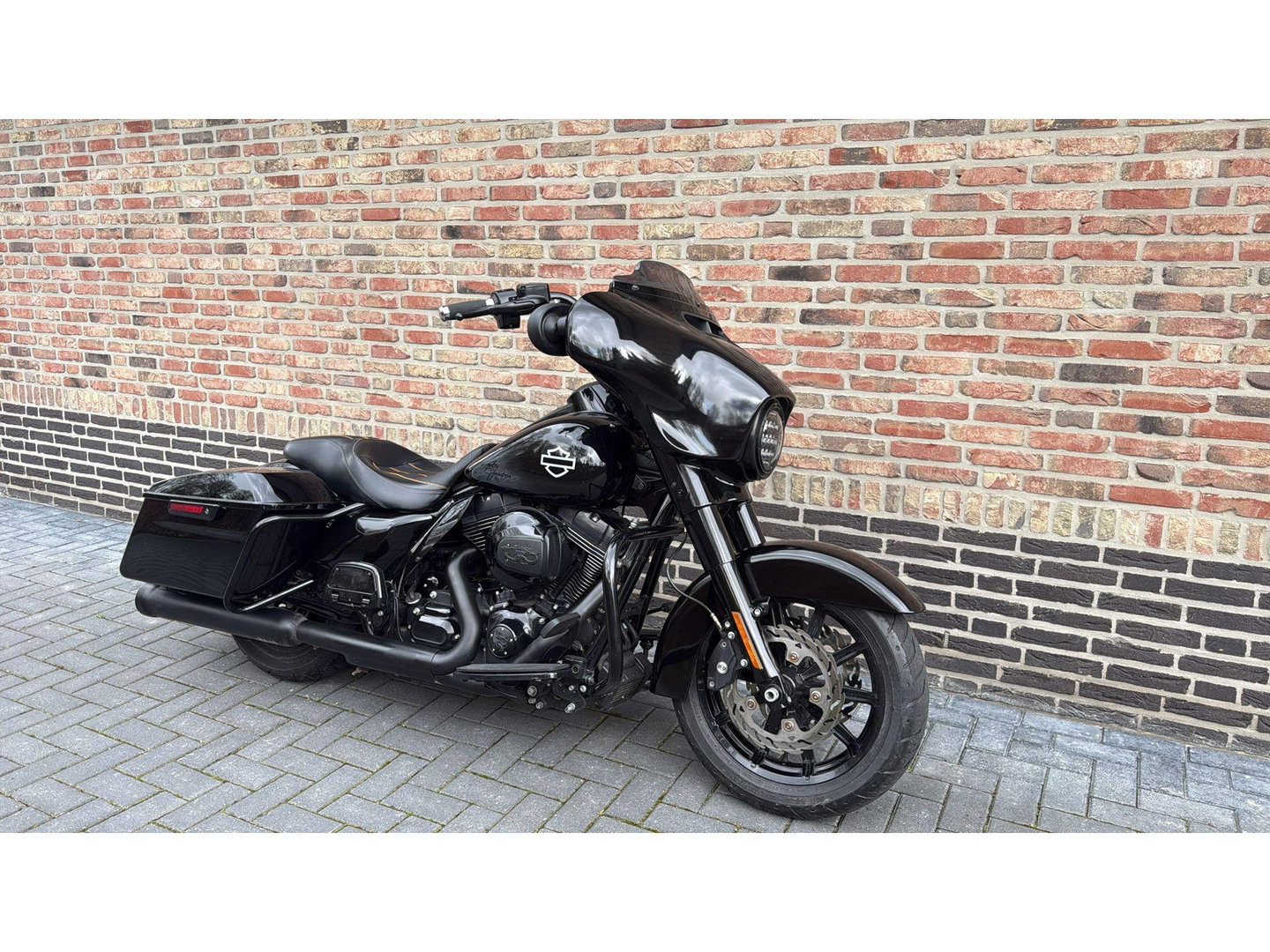 Harley Davidson 103 FLHX Street Glide Black Out Streetglide Special Paint CVO FLHTCU