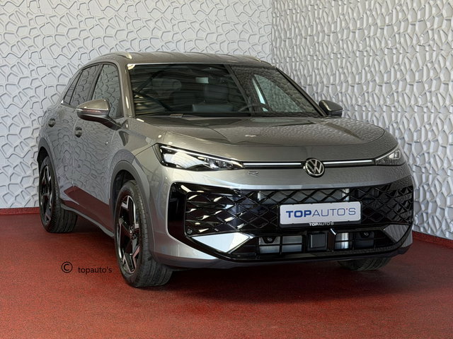 Volkswagen T-Roc - 1.5 eTsi 150PK R-LINE EDITION VW.TREKHAAK BLACK STYLE IQ LED/GRIL/LOGO STOEL/STUUR.VERW ELEK.KLEP 2026