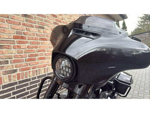 Harley Davidson 103 FLHX Street Glide Black Out Streetglide Special Paint CVO FLHTCU