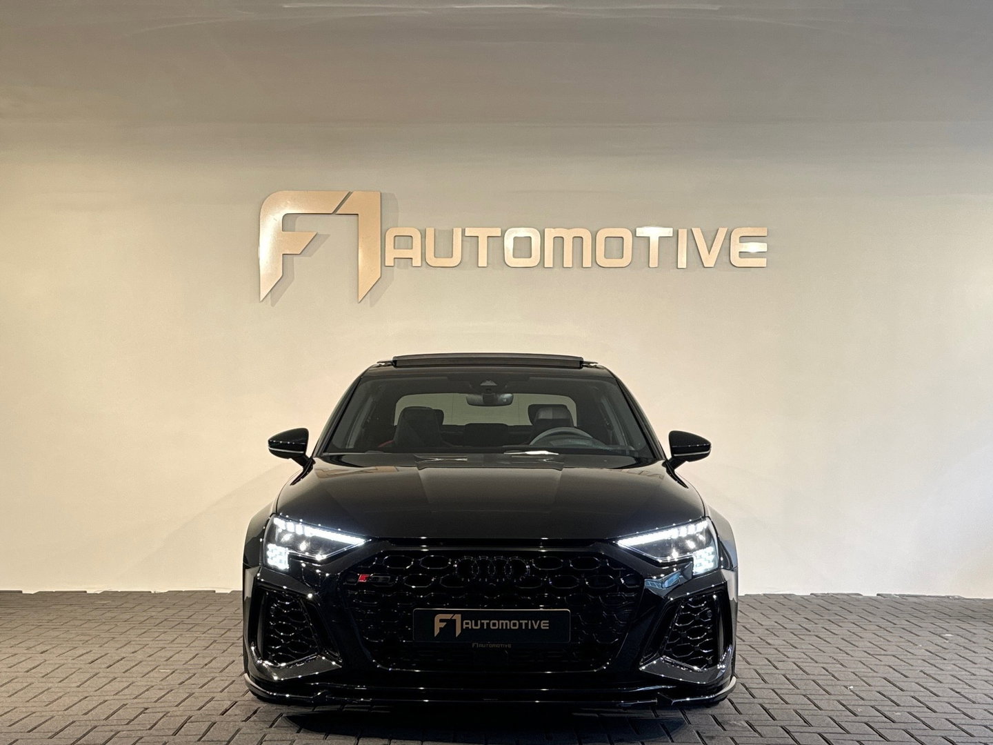 Audi RS3 Limousine 2.5 TFSI quattro Pano|Ceramic|HuD|B&O|VOL