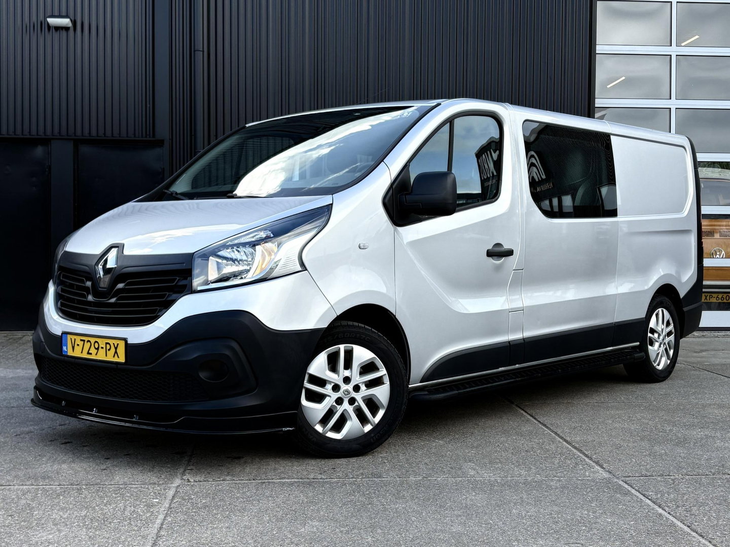 Renault Trafic 1.6 dCi T29 L2H1 DC Comfort | Marge | 6-persoons | Velgen |