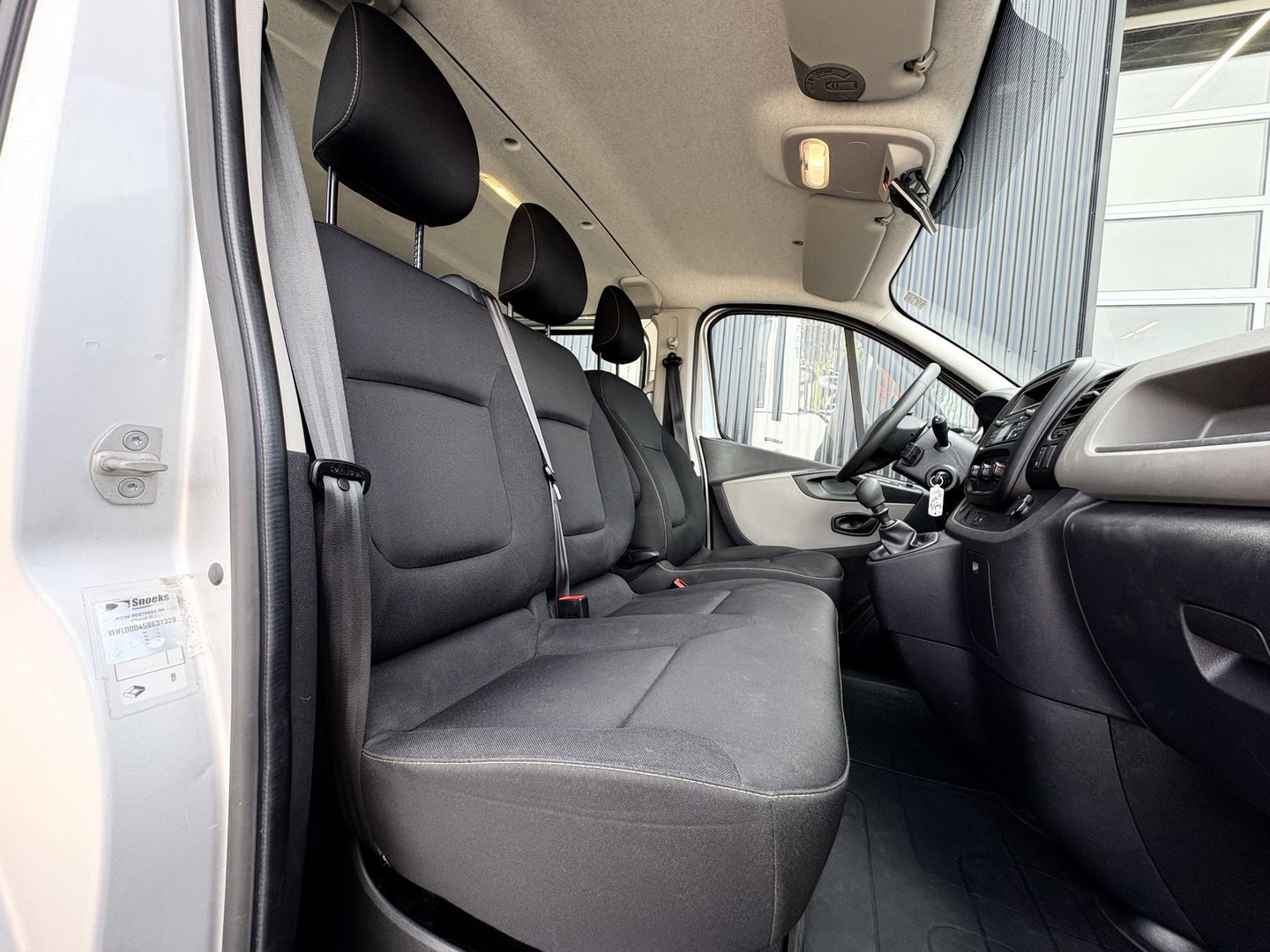 Renault Trafic 1.6 dCi T29 L2H1 DC Comfort | Marge | 6-persoons | Velgen |