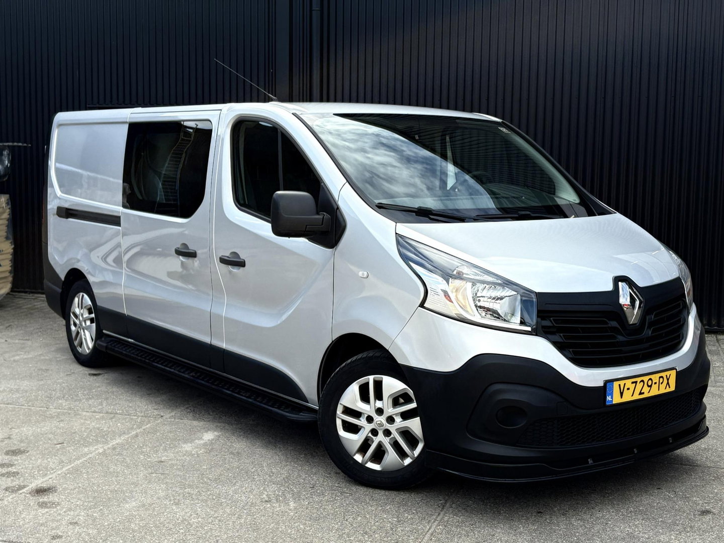 Renault Trafic 1.6 dCi T29 L2H1 DC Comfort | Marge | 6-persoons | Velgen |