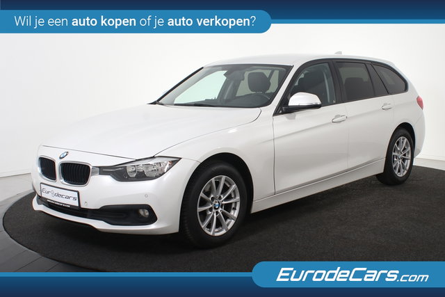 BMW 3 Serie - Touring 318d *Leer*Trekhaak*Parkassist*Navigatie*
