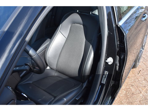 Mercedes-Benz A-Klasse 220 4MATIC Premium 4 MATIC, BOEKJES ,NAP EN ONDERHOUDSHISTORIE