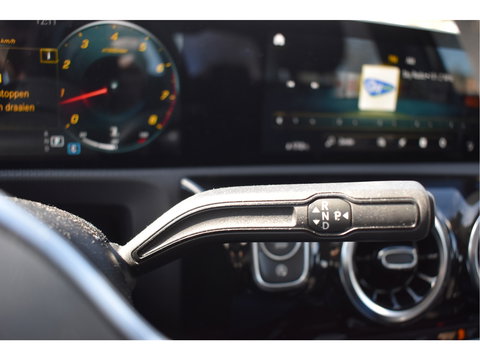 Mercedes-Benz A-Klasse 220 4MATIC Premium 4 MATIC, BOEKJES ,NAP EN ONDERHOUDSHISTORIE